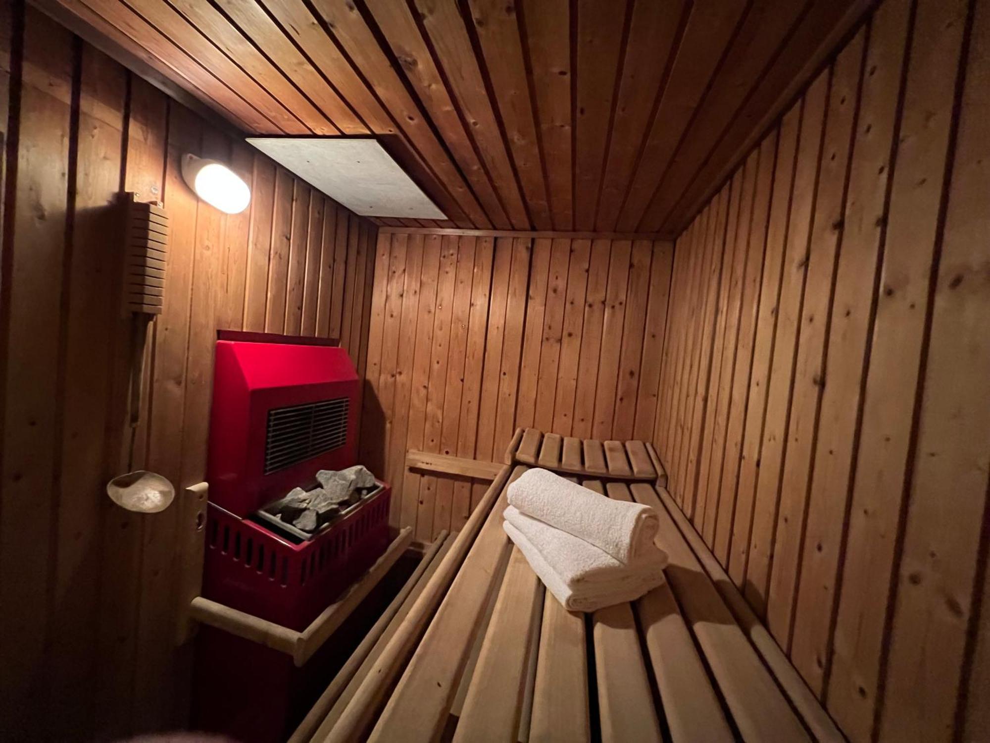 Gasthof Hotel Zur Post Egloffstein ภายนอก รูปภาพ