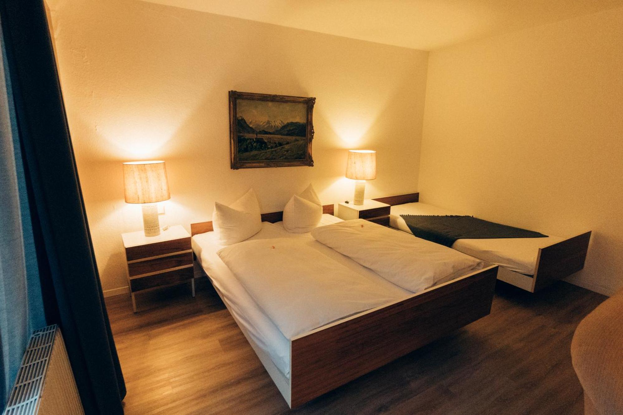 Gasthof Hotel Zur Post Egloffstein ภายนอก รูปภาพ