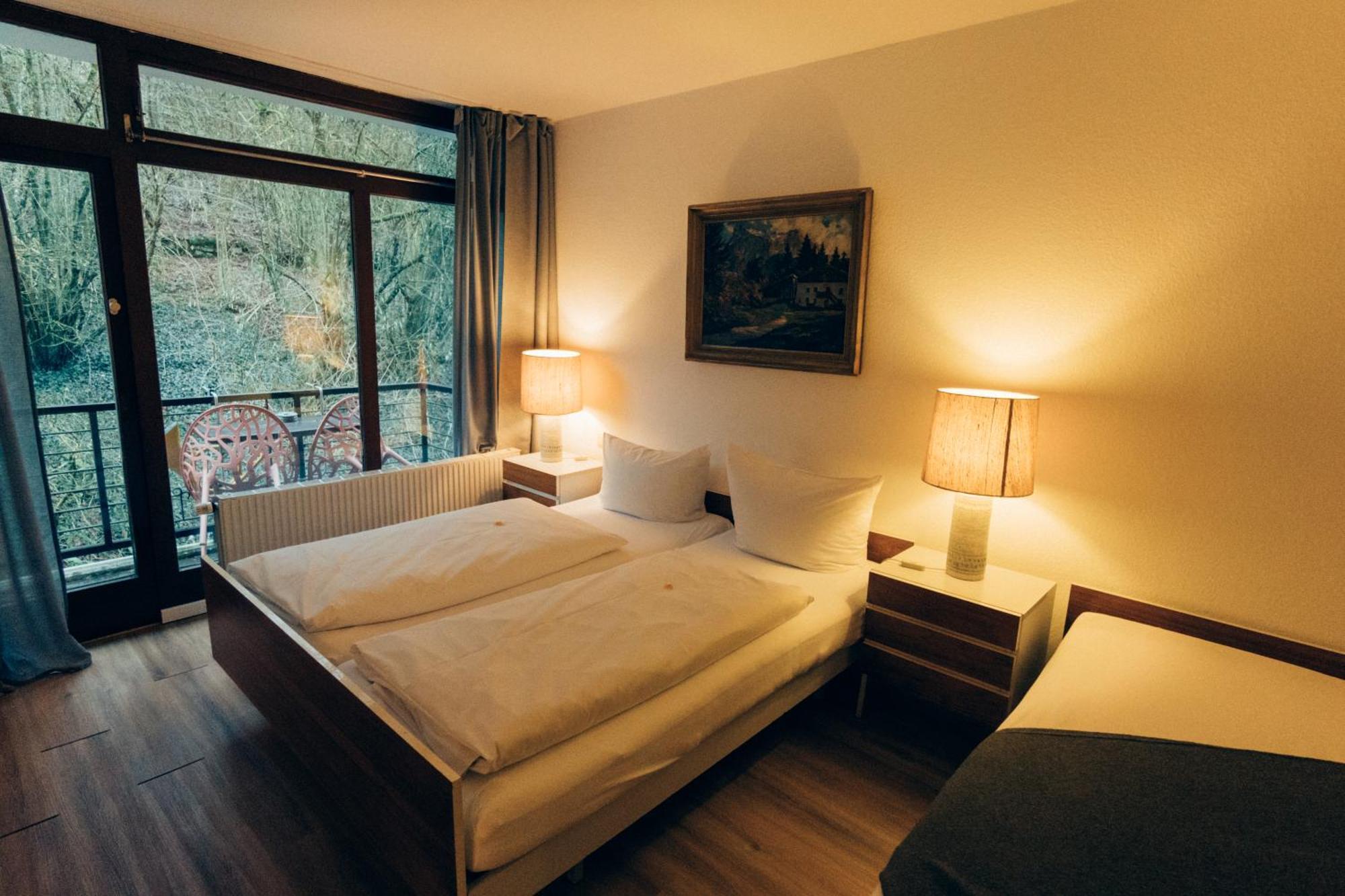 Gasthof Hotel Zur Post Egloffstein ภายนอก รูปภาพ
