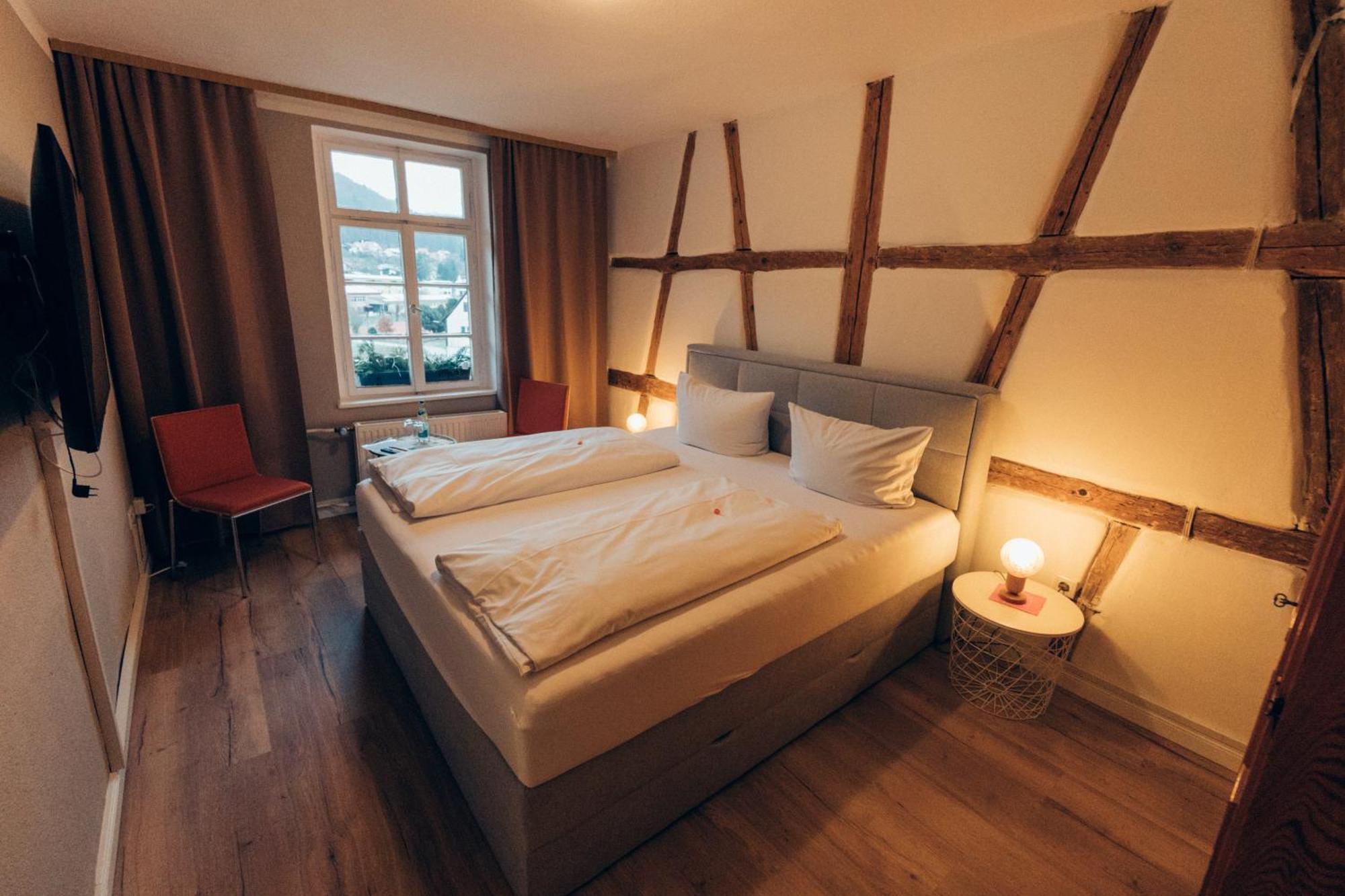Gasthof Hotel Zur Post Egloffstein ภายนอก รูปภาพ