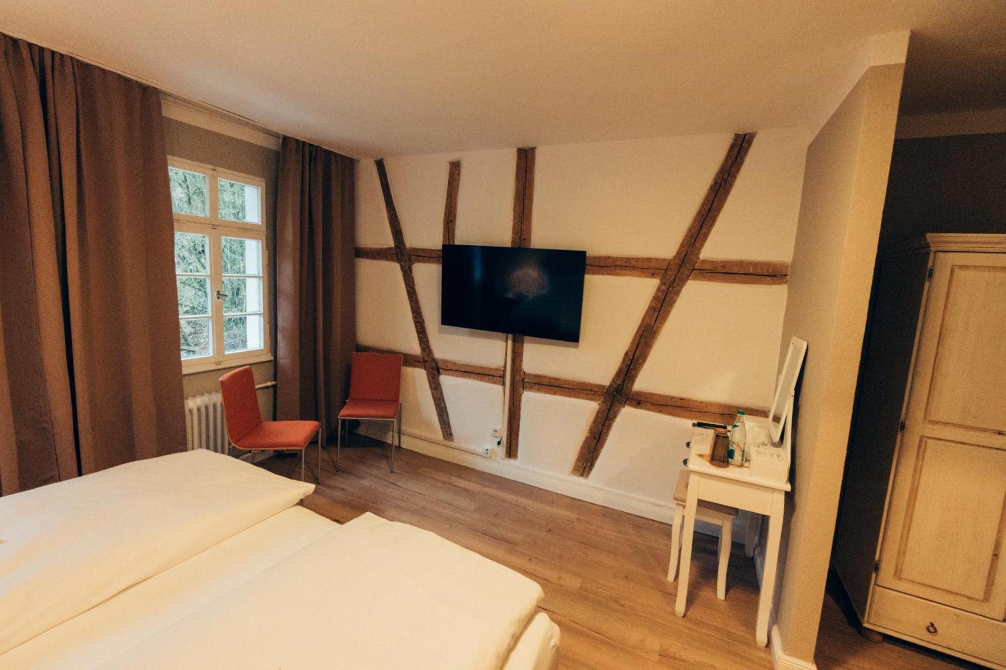 Gasthof Hotel Zur Post Egloffstein ภายนอก รูปภาพ
