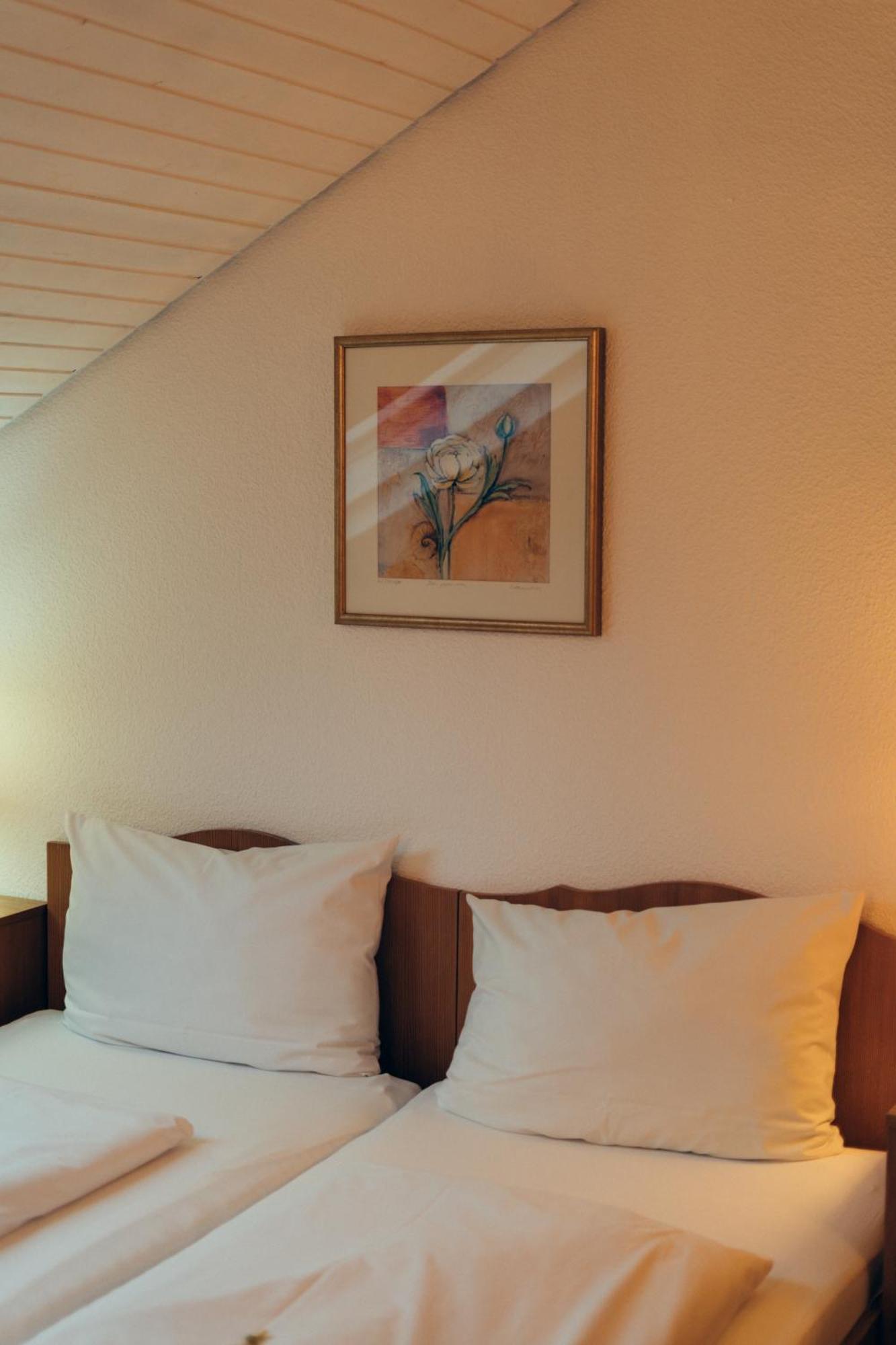 Gasthof Hotel Zur Post Egloffstein ภายนอก รูปภาพ
