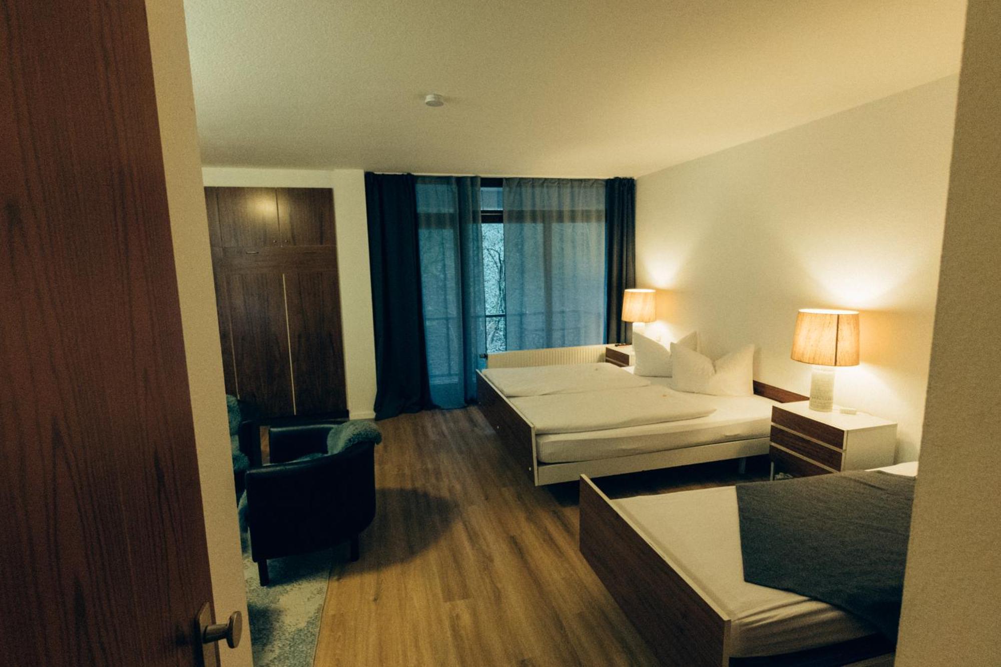 Gasthof Hotel Zur Post Egloffstein ภายนอก รูปภาพ