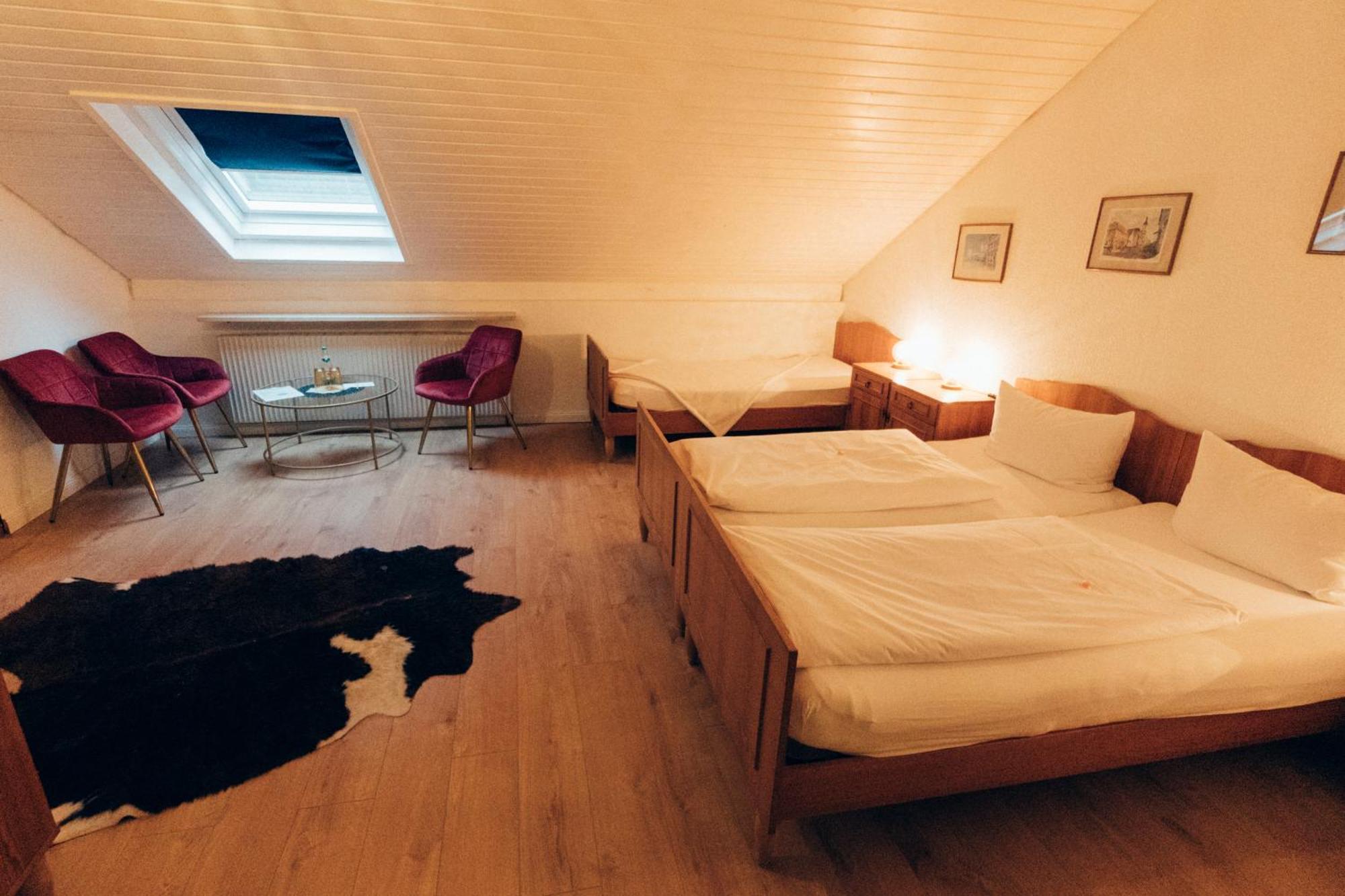 Gasthof Hotel Zur Post Egloffstein ภายนอก รูปภาพ