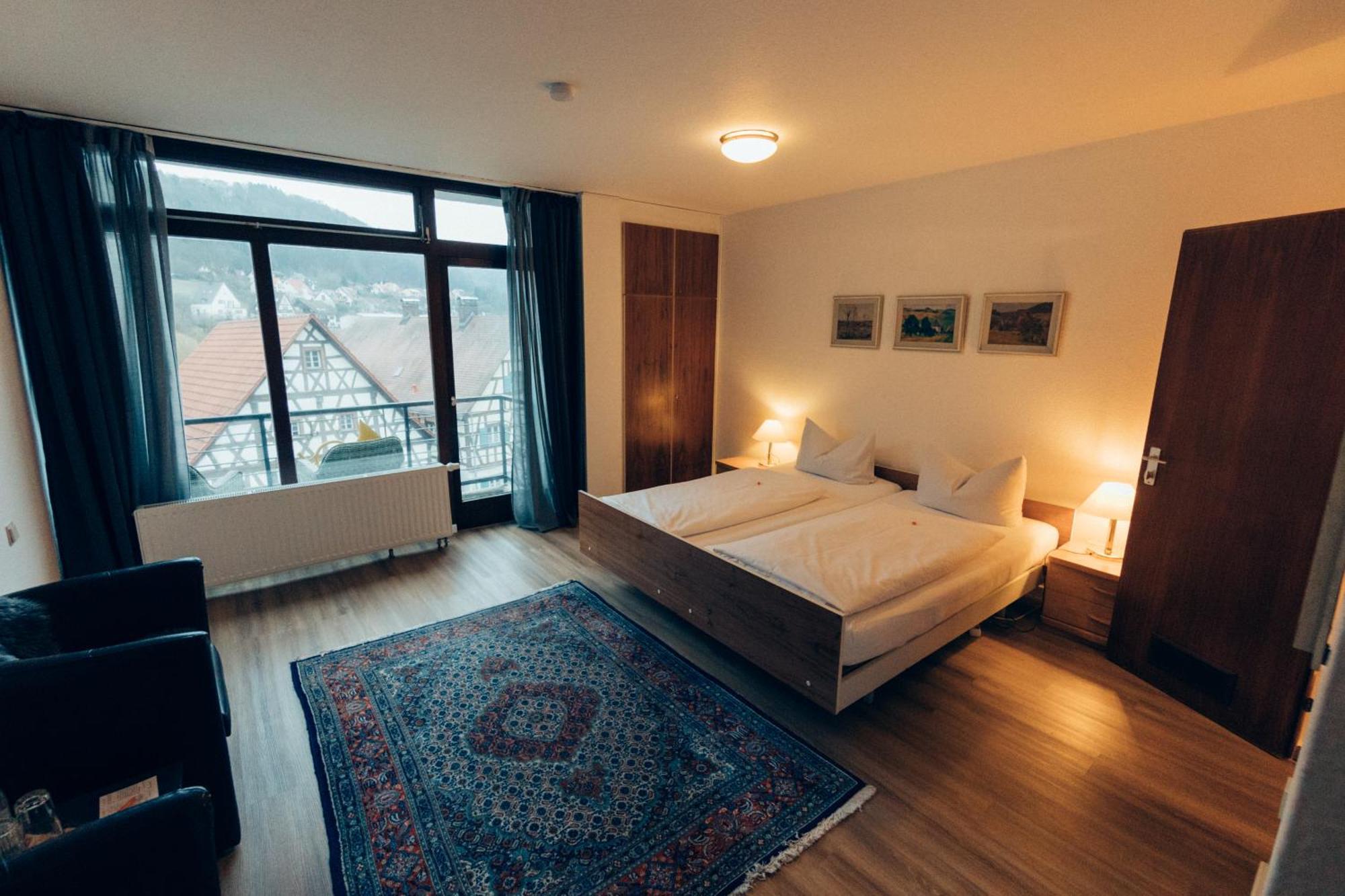 Gasthof Hotel Zur Post Egloffstein ภายนอก รูปภาพ