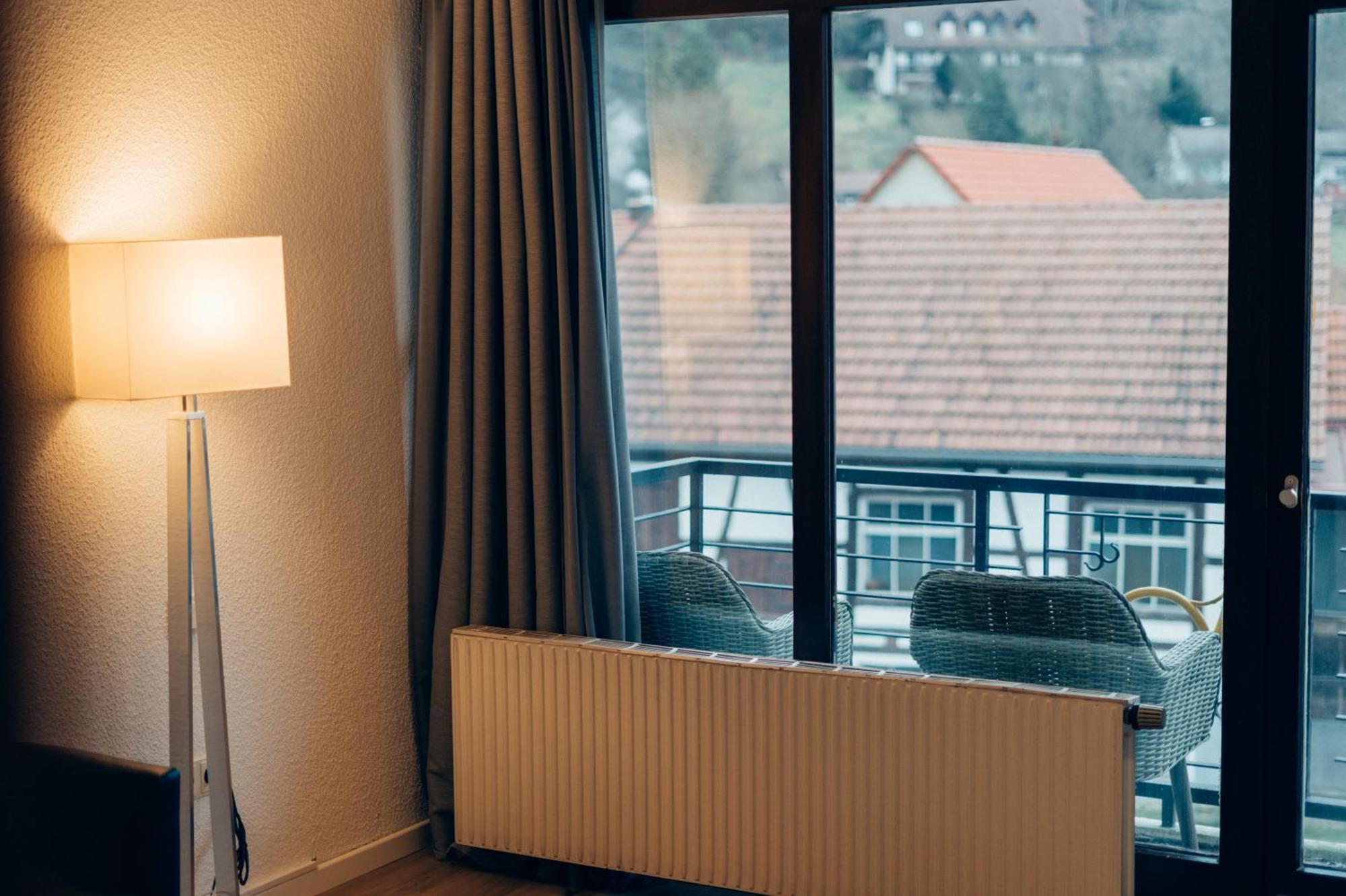 Gasthof Hotel Zur Post Egloffstein ภายนอก รูปภาพ
