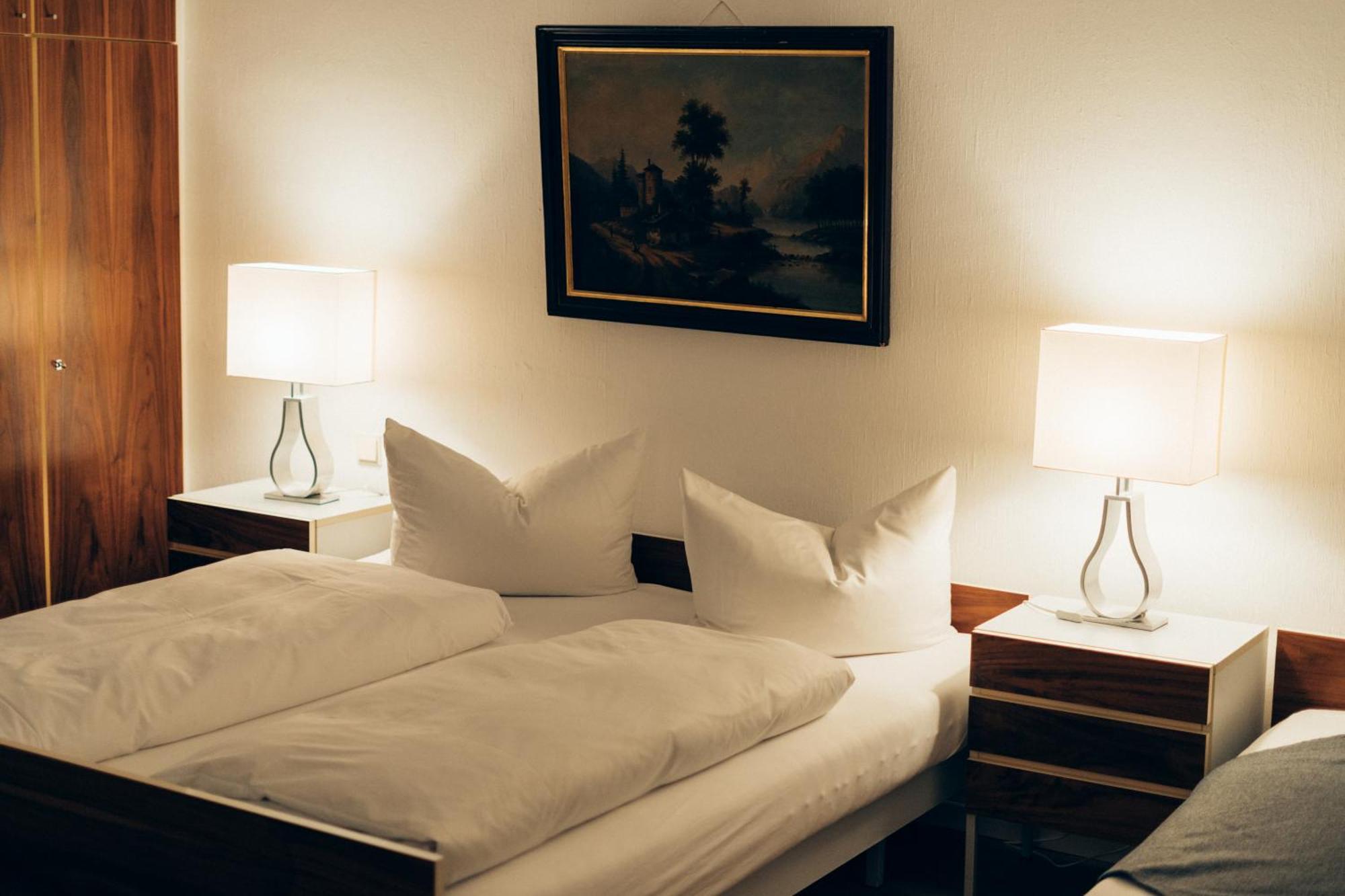 Gasthof Hotel Zur Post Egloffstein ภายนอก รูปภาพ