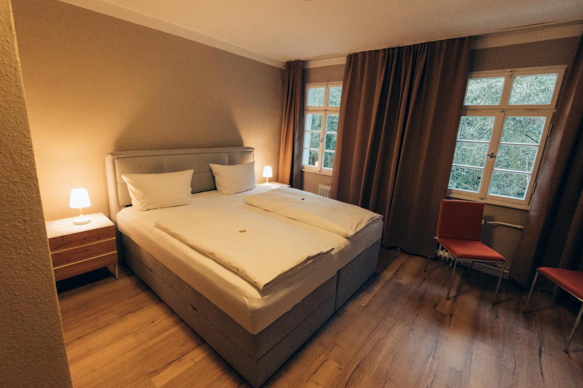 Gasthof Hotel Zur Post Egloffstein ภายนอก รูปภาพ