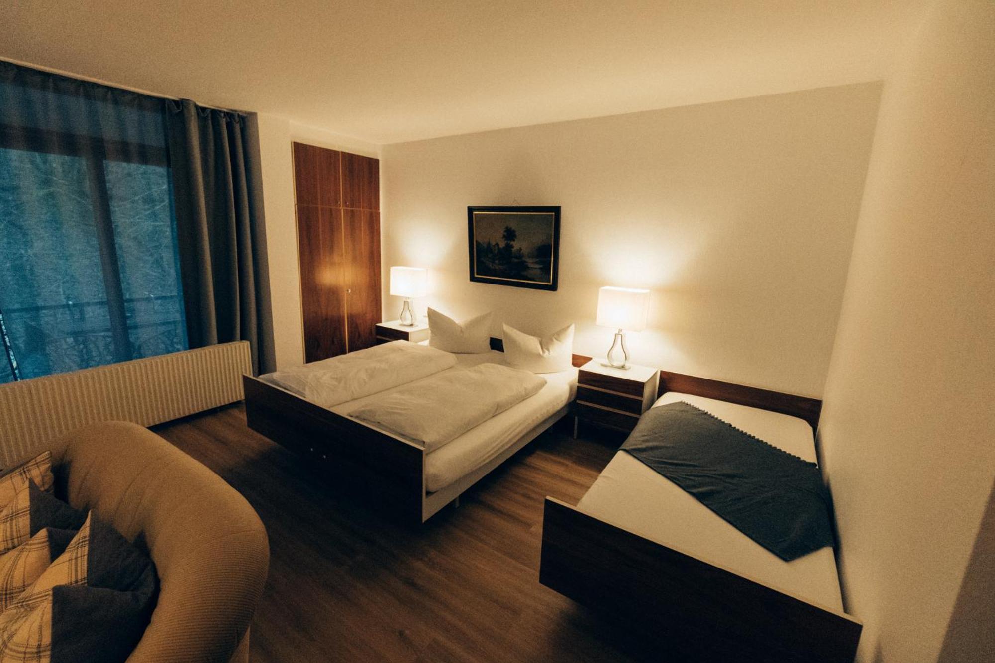 Gasthof Hotel Zur Post Egloffstein ภายนอก รูปภาพ