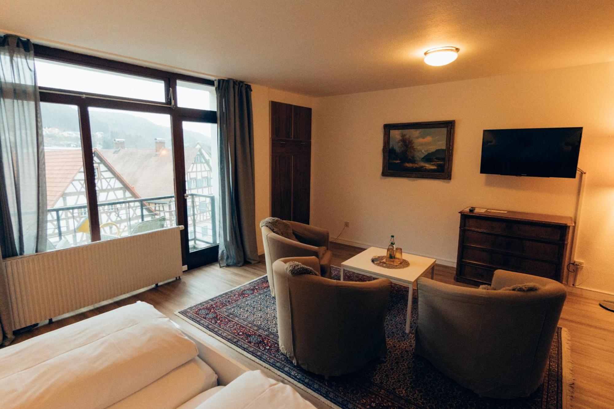Gasthof Hotel Zur Post Egloffstein ภายนอก รูปภาพ